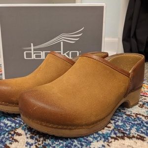 NEW Dansko Brenna Clogs (39 EU / 10 US)